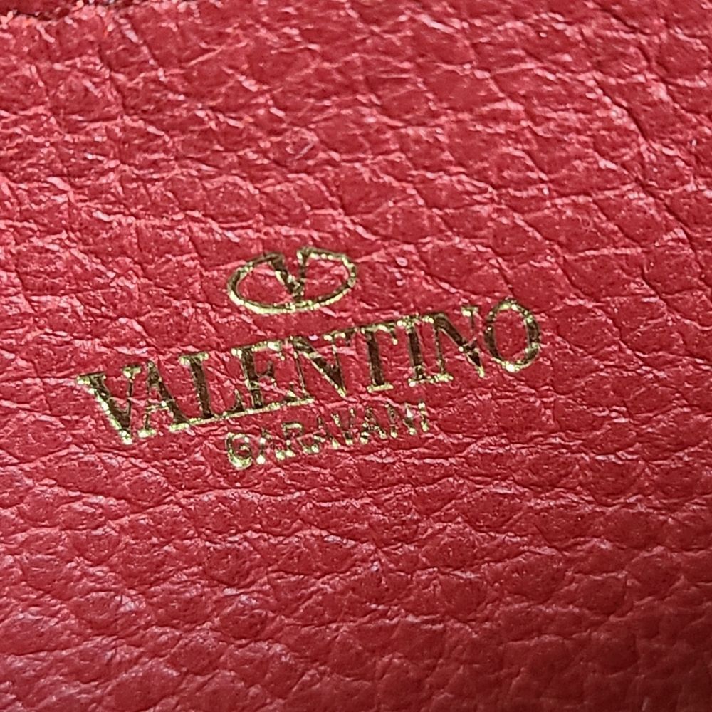 💯 Authentic Valentino Garavani Wallet 🍀 - Picture 11 of 16